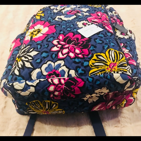 NWT large Vera Bradley backpack - Picture 5 of 8